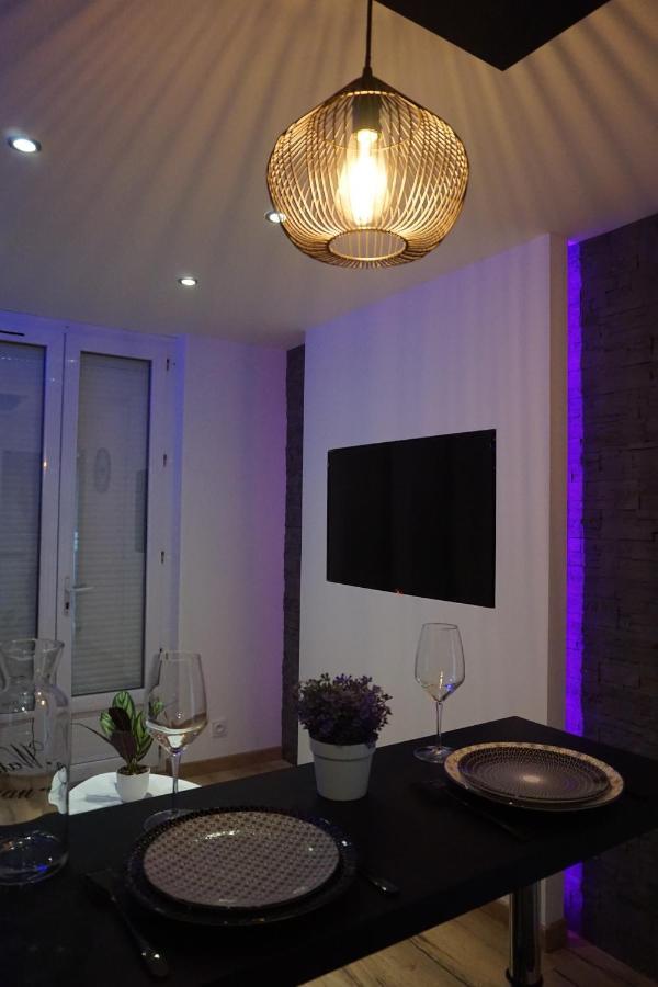 Appart Chic & Moderne Avec Balcon لا روش سور يو المظهر الخارجي الصورة