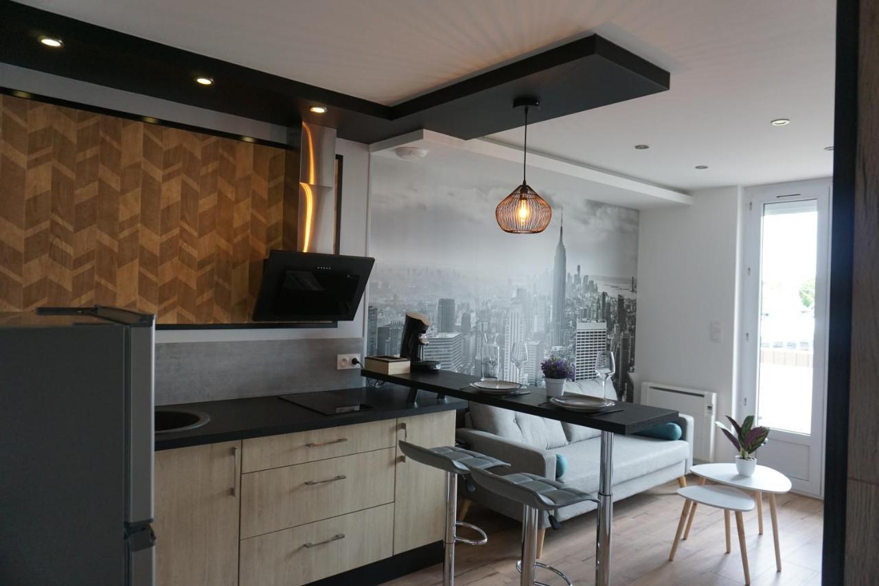 Appart Chic & Moderne Avec Balcon لا روش سور يو المظهر الخارجي الصورة